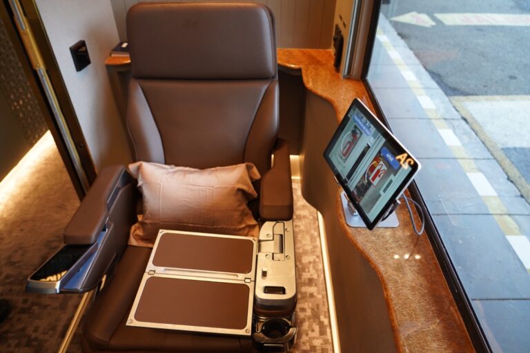 Nikmati-Kemewahan-Menyusuri-Jalur-Utara-Jawa-Kereta-Suite-Class-Compartment-Resmi-Hadir-di-KA-Argo-Bromo-Anggrek-Mulai-1-Juni-20253-1